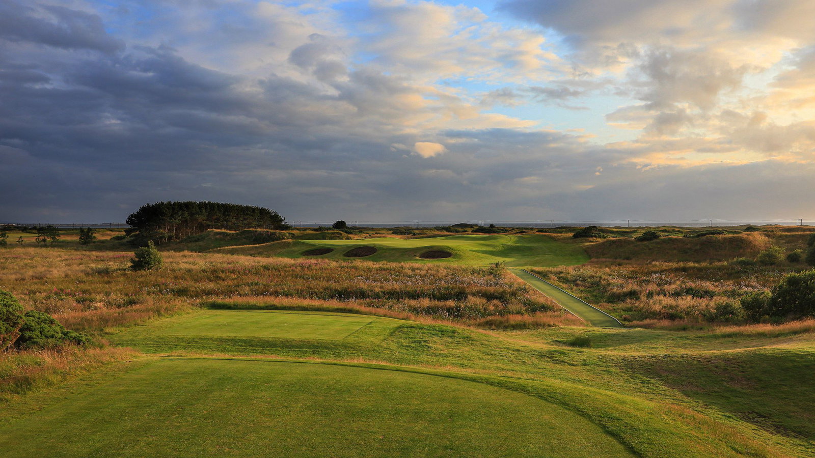 Golf lodge bookings go live at forefront of Dundonald Links' £25m investment